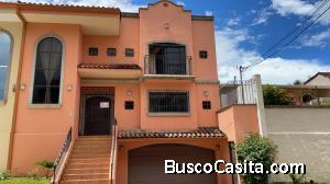 RAH OFC #21-130 casa en venta en Escazu 