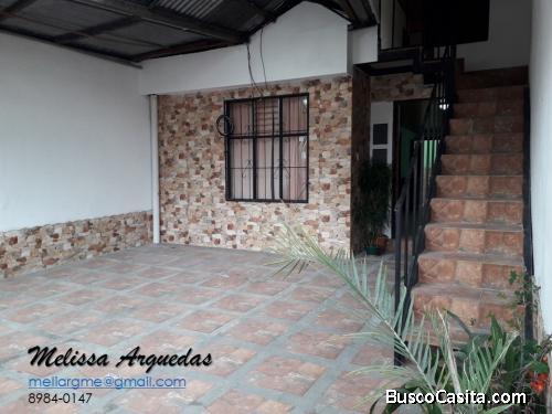 Alquilo casa remodelada en Desamparados