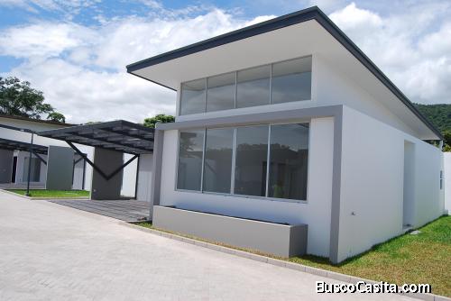 Casa en Venta en Santa Ana