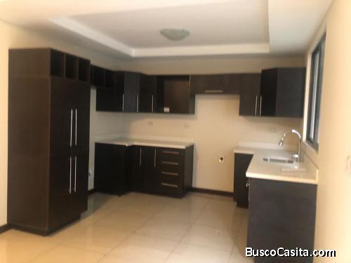 Casa en venta nueva en Tres Rios Cartago dos plantas