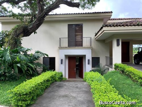 CASA EN VENTA. SAN ANTONIO