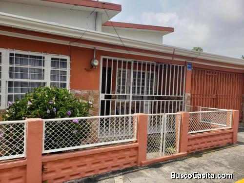 CASA EN VENTA. HEREDIA CENTRO