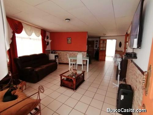 CASA EN VENTA. SAN ISIDRO