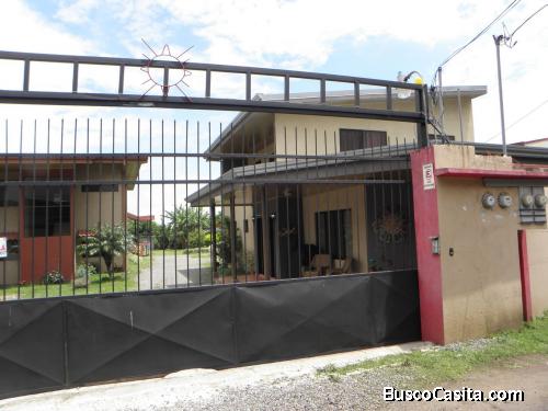 CASA EN VENTA. SANTO DOMINGO