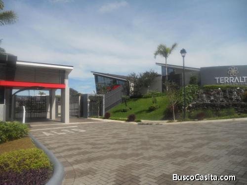 CASA EN VENTA. CARTAGO