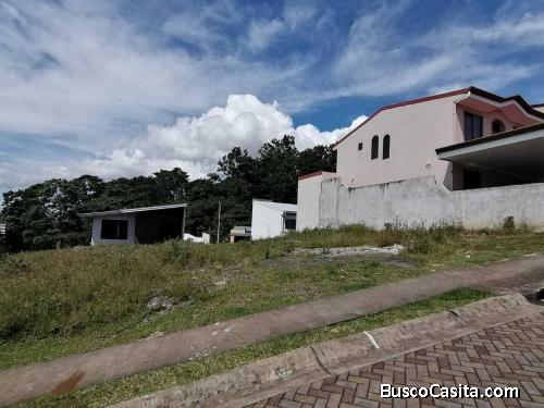 LOTE EN VENTA. HEREDIA SANTO DOMINGO