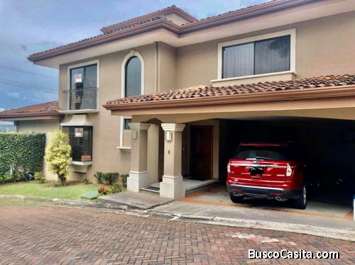 CASA EN VENTA SAN JOSÉ ESCAZÚ