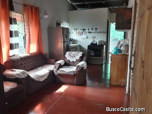 Se ve de casa en orotina a 500 metros de súper , farmacia,etc