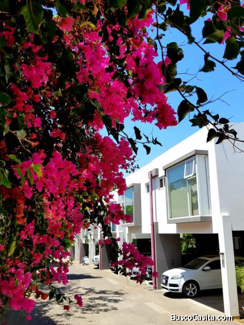 Venta casa en condominio en Escazú