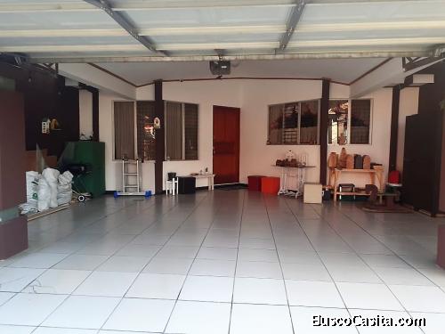 Vendo casa De Las Rosas, San Rafael Heredia.  Hermosa Casa,  fresca, clara, ventilada, finos acabado