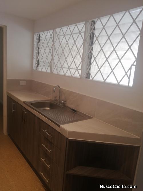 Alquilo apartamento en Barrio Escalante