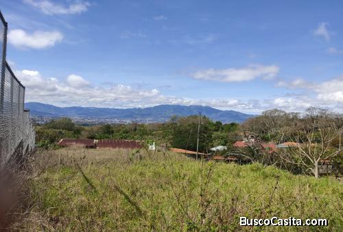 Venta de AMPLIO Lote para IDEAS SOÑADORAS - Tierra Blanca, San Rafael, Heredia