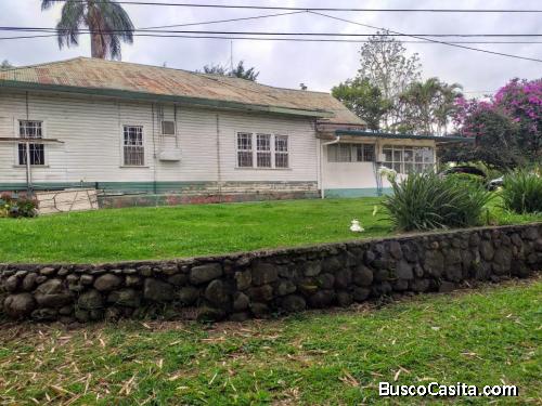 Venta de terreno mixto.