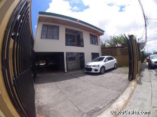 GRAN OPORTUNIDAD - Se VENDE - Amplia propiedad con 2 casas - Concepción de Tres Ríos