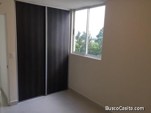 Alquilo Apartamento en Condominio AltaVista, Heredia