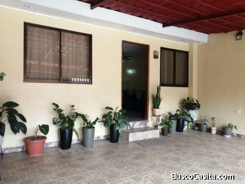 Linda casa familiar en precio de oportunidad!! #21-2534 JC