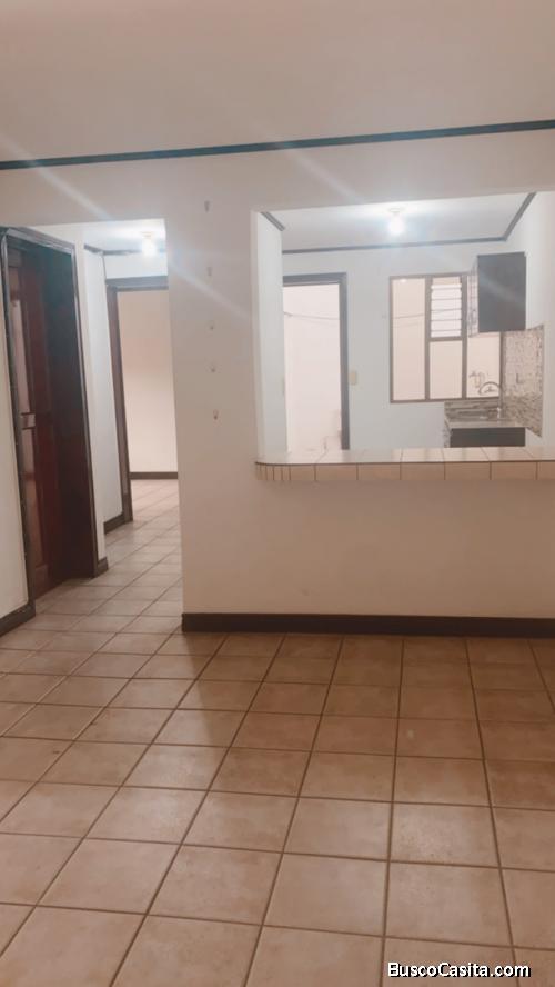 Apartamento céntrico y seguro en Zapote