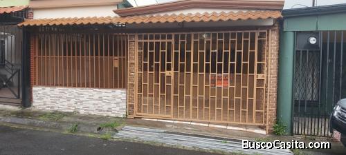 Alquiler casa Urb. Suiza Tica.  Hatillo Centro