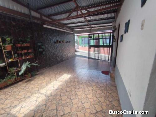 Casa en Venta MLS #21-2492 FG