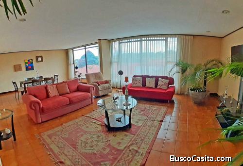 $380000 Casa MAS Apartamento, 730 m2 de Construccion, Pinares, Curridabat