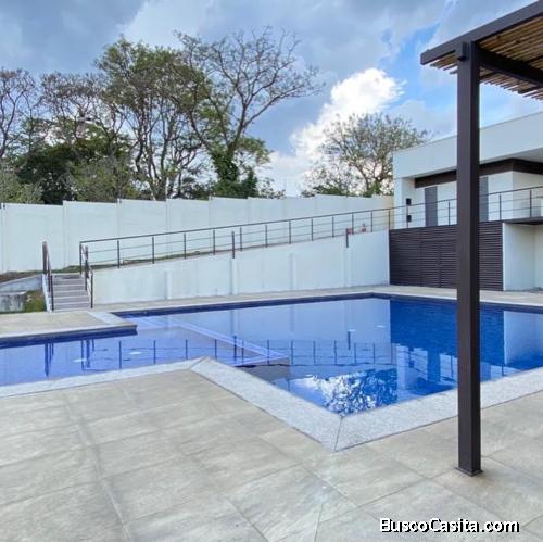 Venta de casa en Heredia San Pablo Condominio Los Volcanes