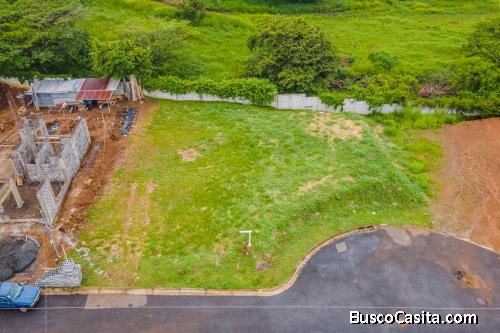 SE VENDE – GRAN Lote ESQUINERO en Condominio Lomas de Hidalgo, La Garita, Alajuela