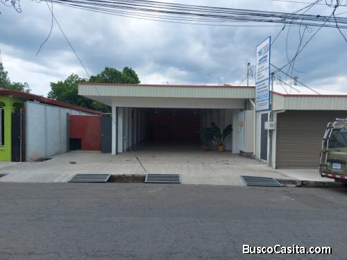 LOCAL COMERCIAL EN ESPARZA CENTRO