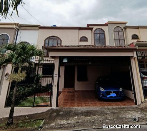 Hermosa casa a la venta A.L. 22-230