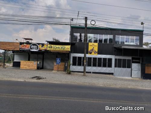 Se vende Local Comercial en un Excelente punto y con Amplio Parqueo