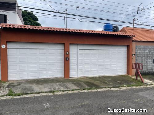 SE ALQUILA UNA CASA en Residencial Don Roberto    SAN PABLO, Heredia   