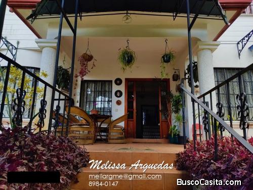 Venta de casa tipo español en Montelimar, Calle Blancos, San José. 