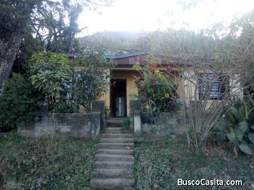 Propiedad en Rio Oro de Santa de Ana 273 m2 buena ubicación