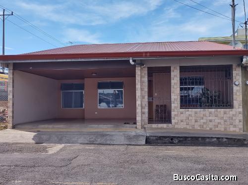 Casa con Hermosos Acabados Modernos en San Ramón de Alajuela