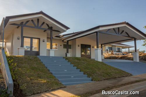 Hermosa casa nueva ubicada en Condominio Montezuma Grecia.