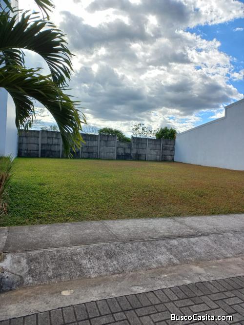 Hermoso Terreno, Cond Monte Alto en Grecia