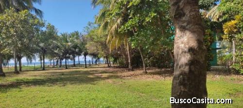 V#567 Hermoso Lote frente la playa en Venta en Playa Costa de Oro