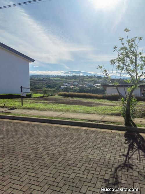 Alajuela, Grecia, Venta de Hermoso Lote en Condominio
