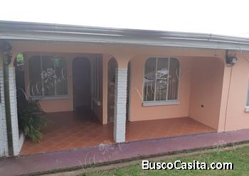V#662 Cómoda Casa en venta en Palmira, Guanacaste. 