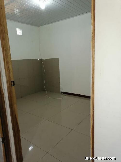 Se alquila apartamento 