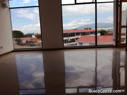 Se venden oficinas cerca del Mall San Pedro, 132 mts2