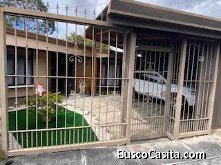 V#727  ¡OPORTUNIDAD! Casa en Venta en Calle Madrigal, San Miguel de Desamparados.