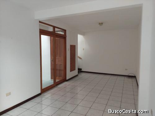 Amplio Apartamento en Rohrmoser 