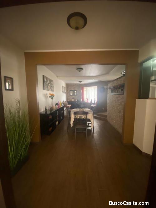 V#727  ¡OPORTUNIDAD! Casa en Venta en Calle Madrigal, San Miguel de Desamparados