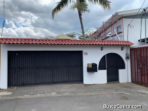 CASA A LA VENTA EN POZOS DE SANTA ANA