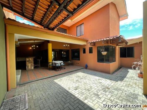 Alquiler de Bellisima Casa para familia numerosa en Her 23-416
