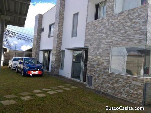 Venta de casa en Heredia Santa Barbara cod: 21-456
