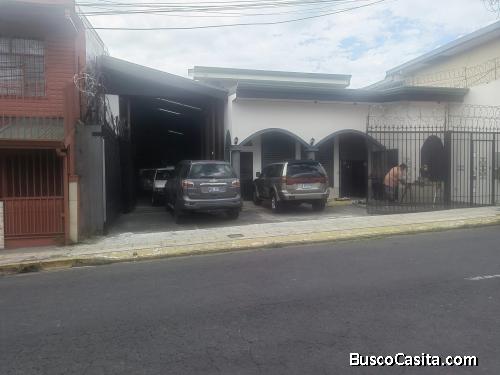 SE VENDE PROPIEDAD COMERCIAL  EN EL CENTRO DE ALAJUELA
