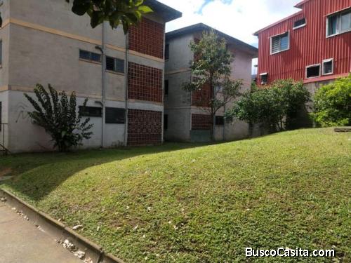 Oportunidad Venta de Apto en condominio Luis Alberto Monge a precio de remate 23-1311