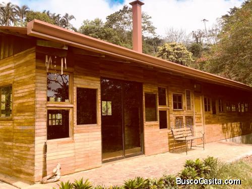 Propriedad 18396 m2 con 2 casas 