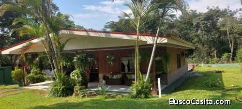 VENTA DE PROPIEDAD EN ESPARZA DE PUNTARENAS, COSTA RICA.